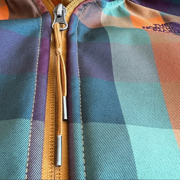 The North Face - Spring/Fall Fleece Lined Waterproof Jacket - Picture 2 of 16